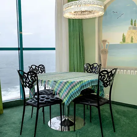 Apartment Beachfront Flat In Berlin - Great Sea View By Flat Manаger Golden Sands